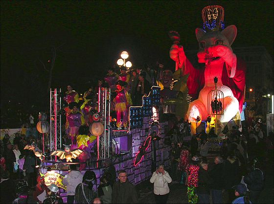 D&Eacute;FIL&Eacute; DU CARNAVAL 2008 SUR LA PROMENADE DES ANGLAIS