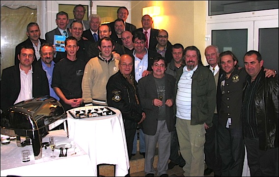 Nice Soirée APCIG::De nombreux chefs des restaurants de Monaco, des Alpes Maritimes et du Var avaient abandonné leur piano pour se retrouver autour d’un verre avant le coup de feu des fêtes de fin d’année. apcig-2010-lg1