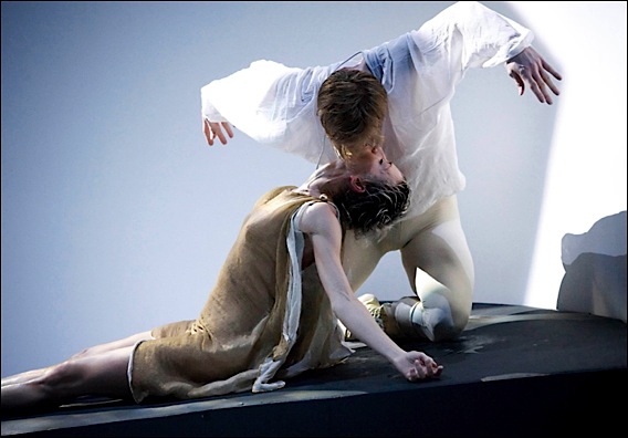 Monaco La Compagnie des Ballets de Monte-Carlo en tournée au Brésil::Roméo & Juliette Chorégraphie Jean-Christophe Maillot photo © ML Briane ballets-mc-bresil-lg